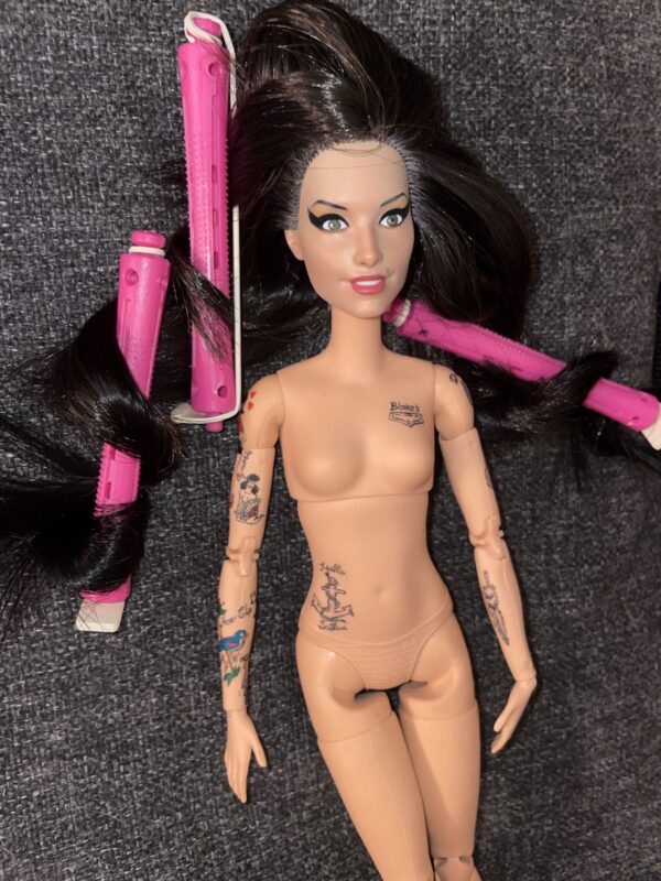 AMY WINEHOUSE - OOAK Barbie Doll - immagine 6