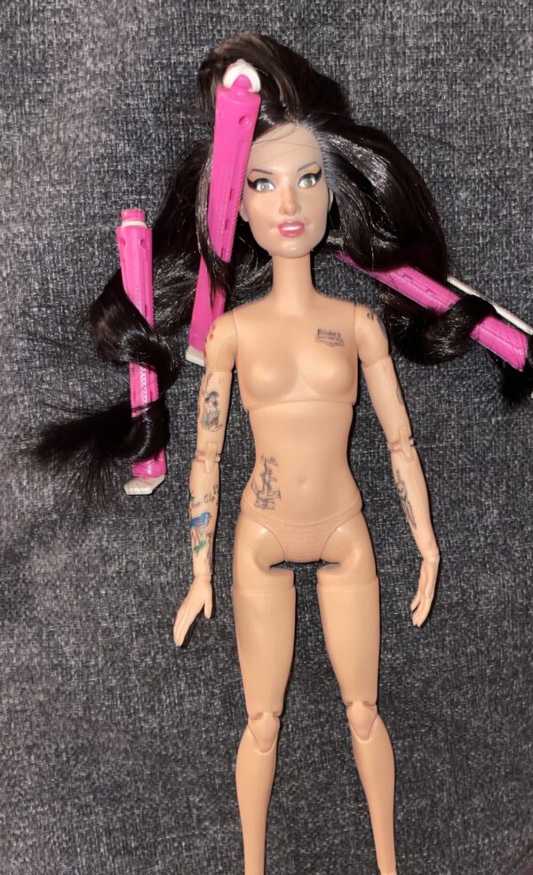 AMY WINEHOUSE - OOAK Barbie Doll - immagine 3